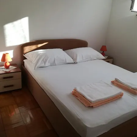 Apartman Tustica